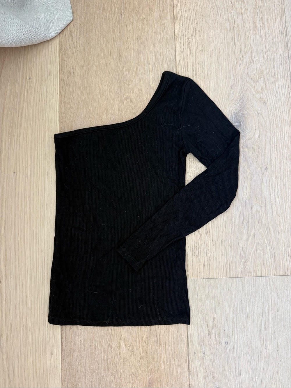 Joah Brown One-Shoulder women's long sleeve